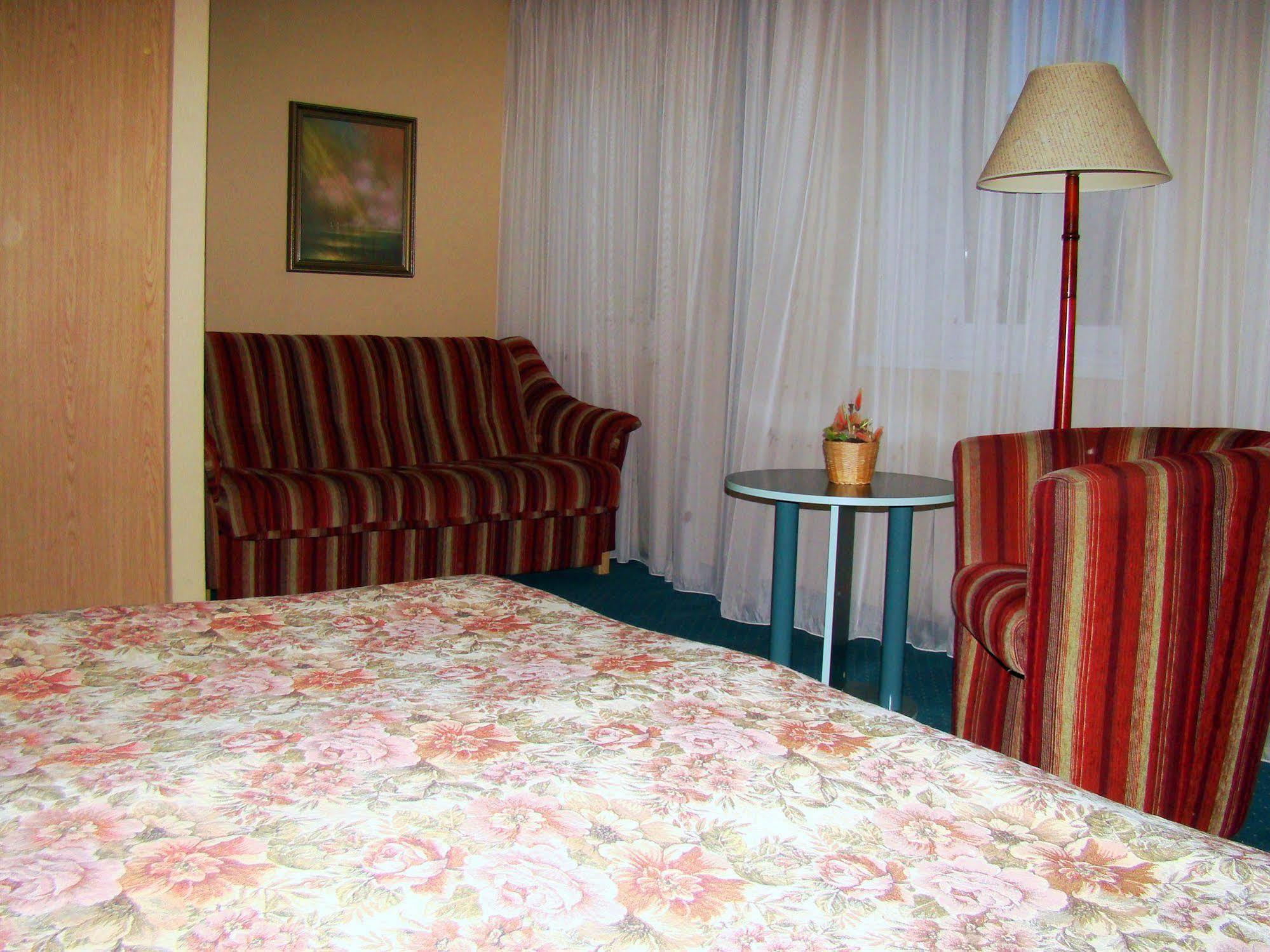 Jure Hotel Palanga Bagian luar foto