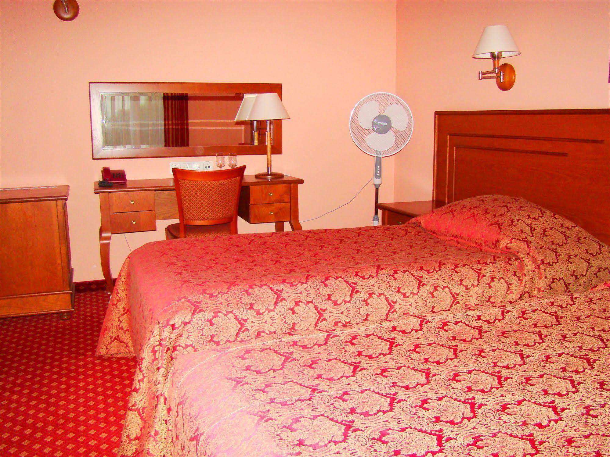 Jure Hotel Palanga Bagian luar foto